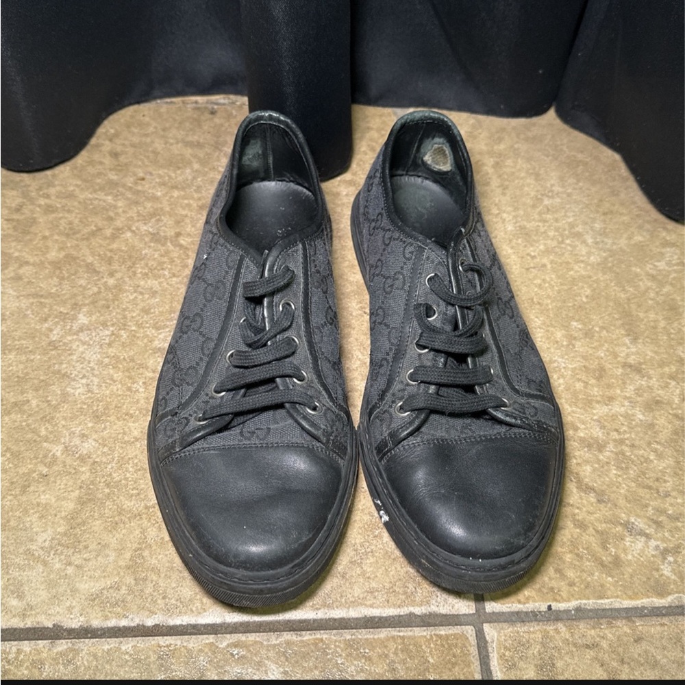 Men’s Gucci sneakers